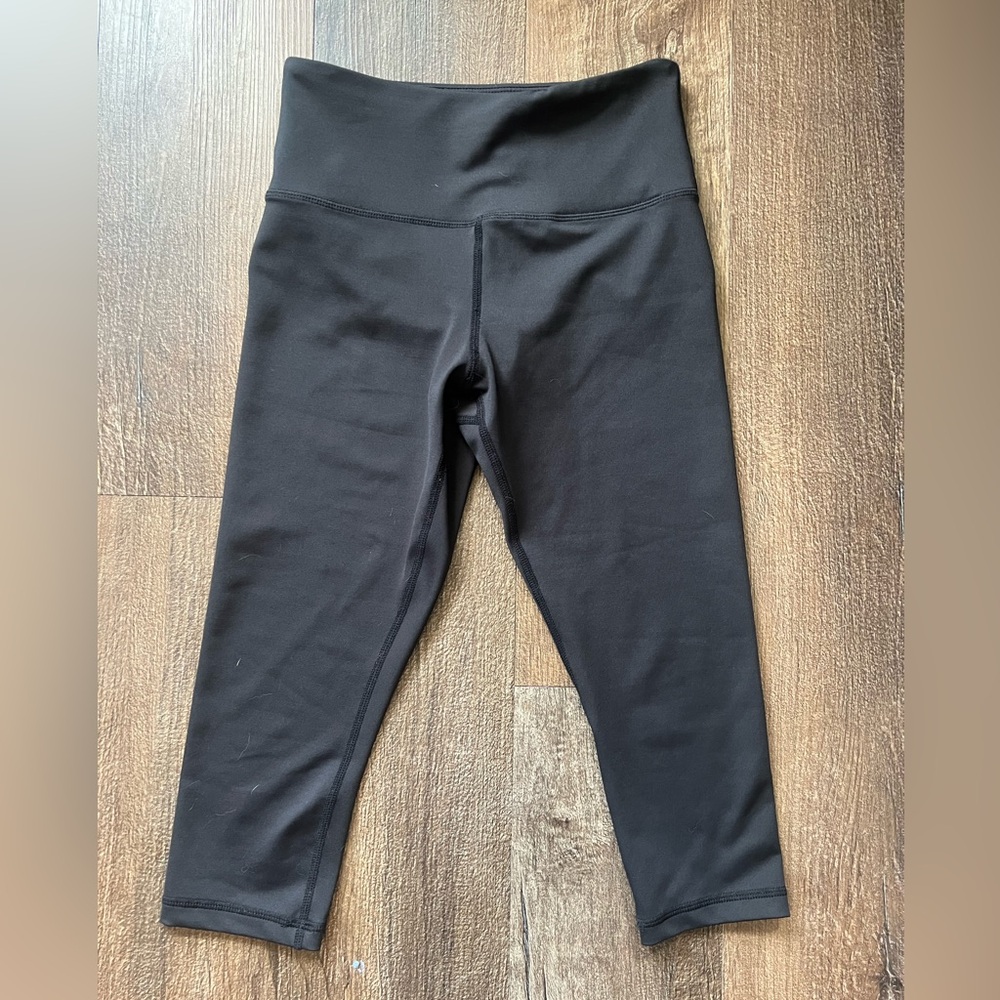 ZYIA Cropped Black Leggings